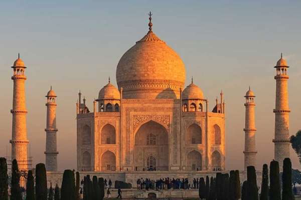 Taj Mahal Sunrise Tour